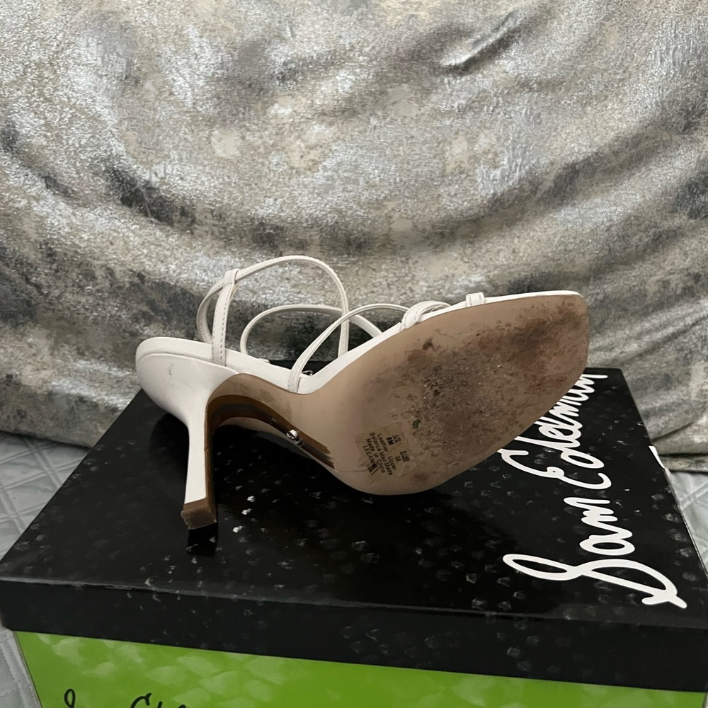 Sandals - Picture 3 of 4